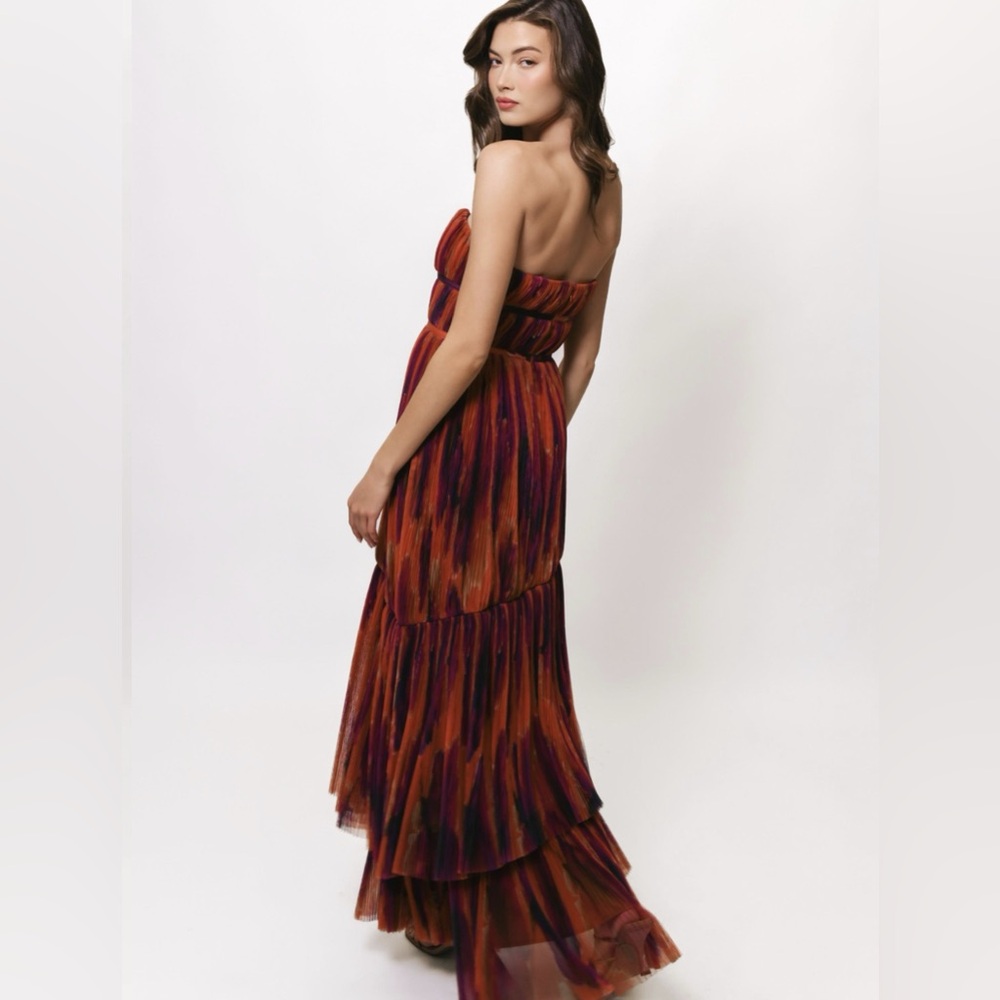 Hutch Renza Strapless Tulle Gown - Picture 3 of 4